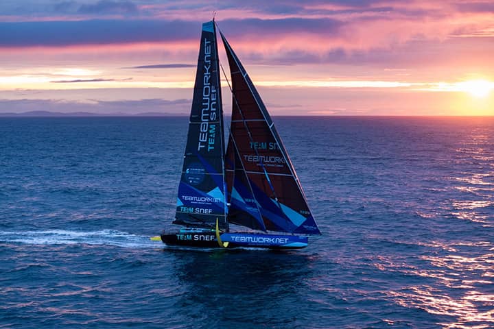 L’IMOCA TeamWork–TeamSnef termine 5e de la Rolex Fastnet Race 2025 !